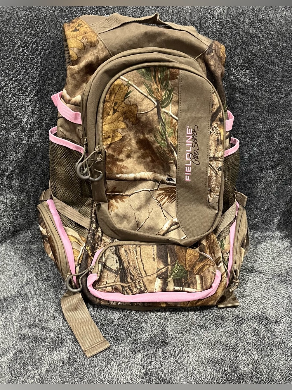 Like new❗️ Fieldline Pro Series Women's Treeline Backpack
